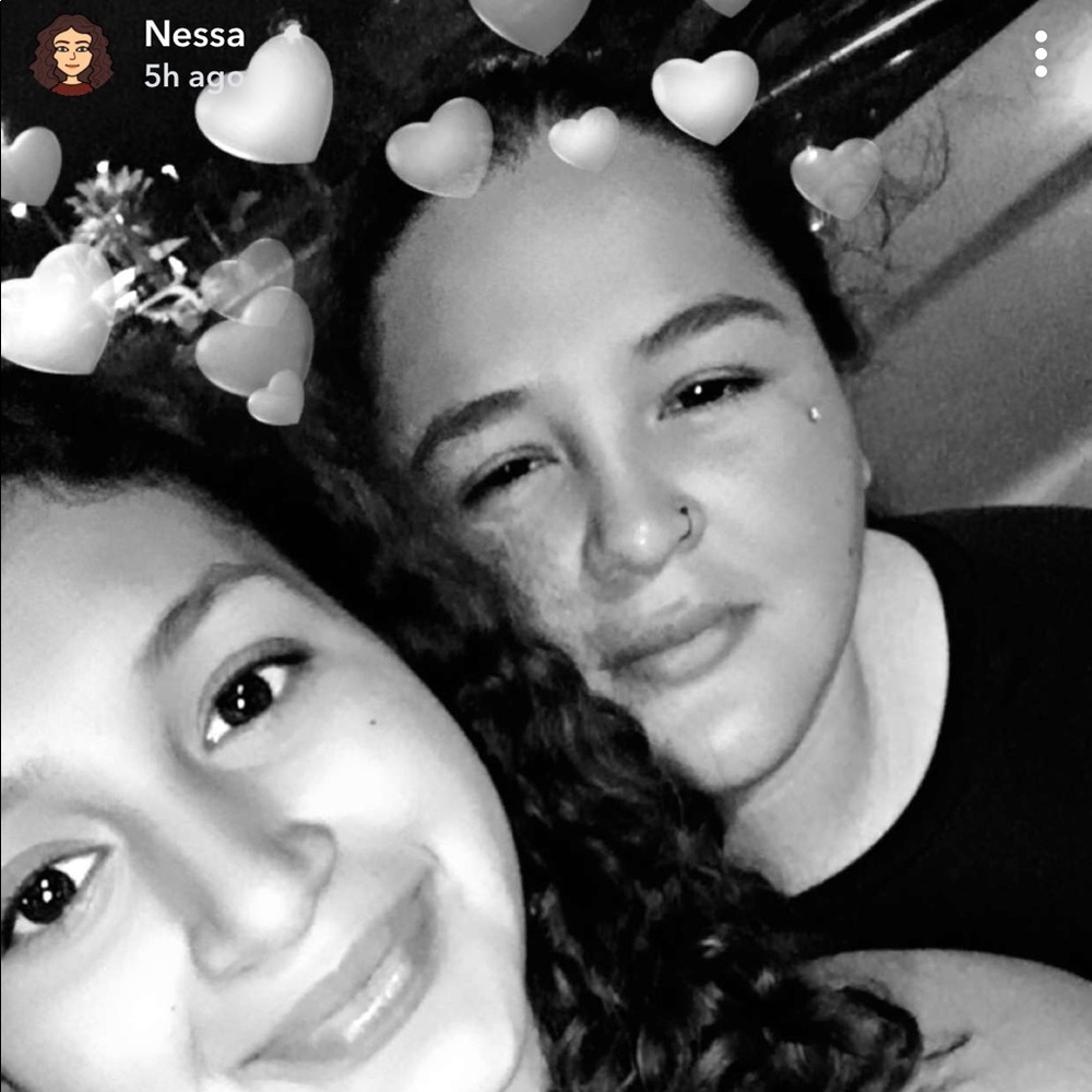 Meet your Posher, Alma